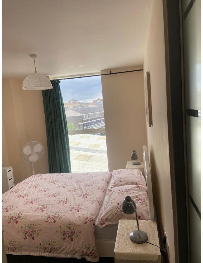 Lovely 2Br Apartment W/ City View London Luaran gambar