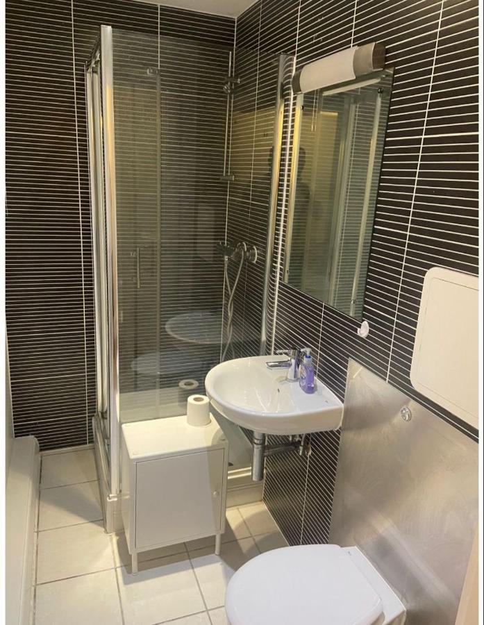 Lovely 2Br Apartment W/ City View London Luaran gambar